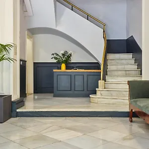 https://casa-cosi-casanova-5.topbarcelonahotels.com